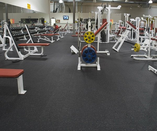 CÔNG TY TNHH MTV CUNG CẤP VÀ THI CÔNG NỘI THẤT NGUYỄN tự hào là đơn vị phân phối thảm cao su chính hãng uy tín tại khu vực miền Trung.