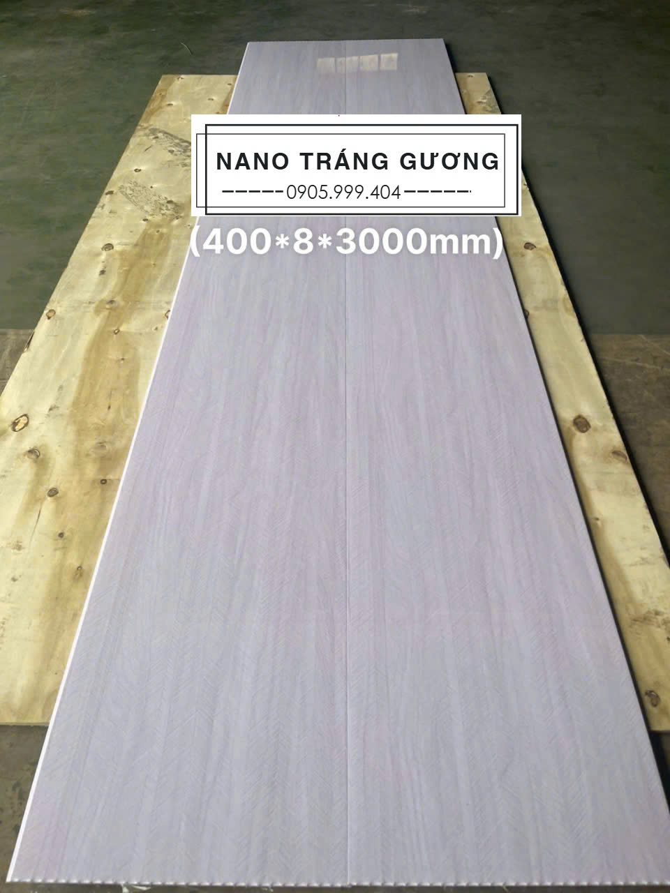 Tấm nhựa nano tráng gương siêu bóng là một sản phẩm nổi bật trong ngành nội thất hiện đại.