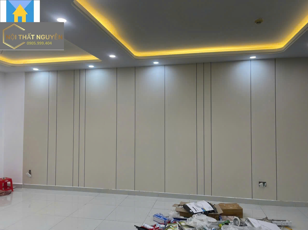 Tấm ốp than tre được sản xuất từ bột tre tự nhiên nén ép dưới áp suất cao, trải qua xử lý công nghiệp để tạo thành những tấm vật liệu chắc chắn, thân thiện với sức khỏe và môi trường.