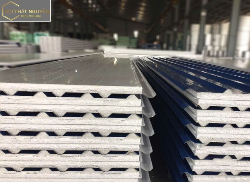 Tôn cách nhiệt PU 3 lớp Đông Á không chỉ là vật liệu chống nóng, cách âm hiệu quả mà còn là giải pháp thẩm mỹ và tiết kiệm chi phí lâu dài cho mọi công trình.